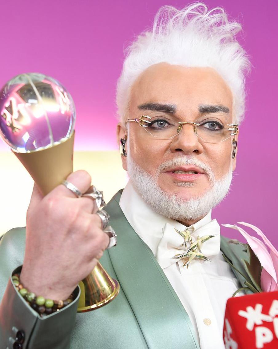 Пластиковый хирург рассказал, что сделал с телом Филиппа Киркорова