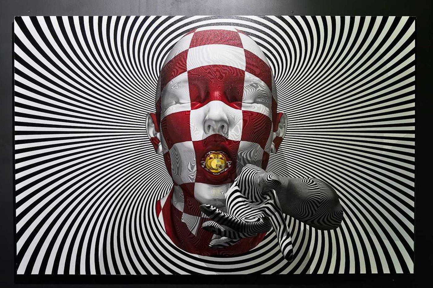 Он аналитик реальности и создатель других вселенных. Художник Константин Худяков умеет путешествовать во времени