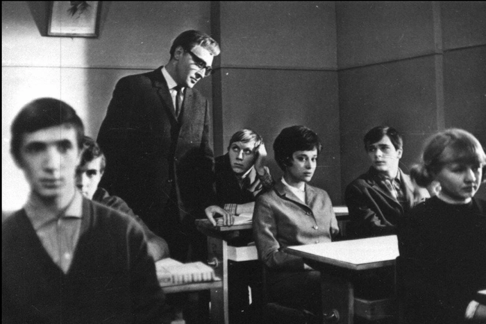 Фильму "Доживём до понедельника" – 55 лет! А "Счастье – это...": москвичи поделились с репортёром Metro счастьем