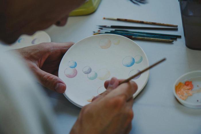 Путь большой победы длиною в 10 лет. Репортёр Metro поговорила с Димой Крыловым, удивительным художником, который ни с кем не хотел общаться