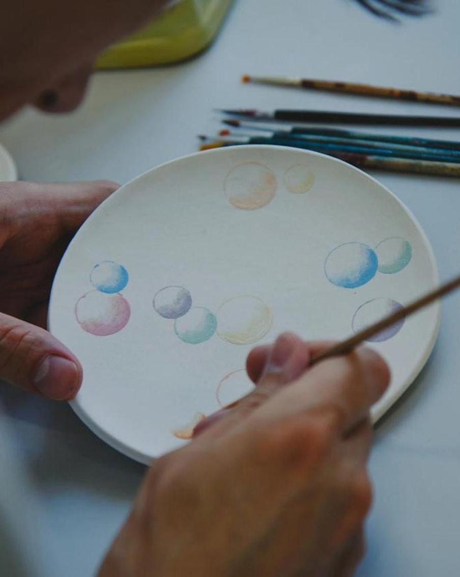 Путь большой победы длиною в 10 лет. Репортёр Metro поговорила с Димой Крыловым, удивительным художником, который ни с кем не хотел общаться