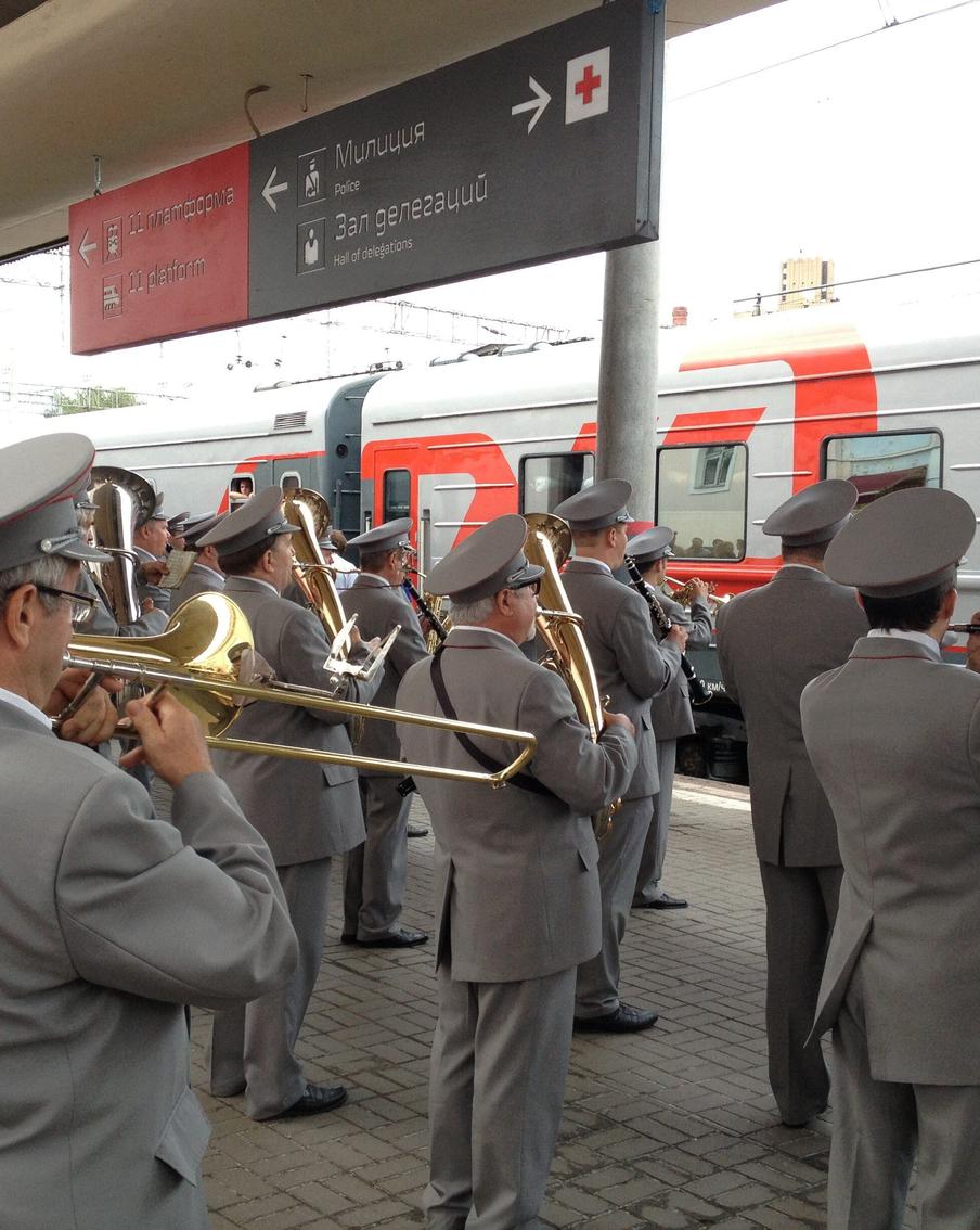 В проекте "Поезд памяти" школьники из России, Армении, Белоруссии и Киргизии знакомятся с историей ВОВ