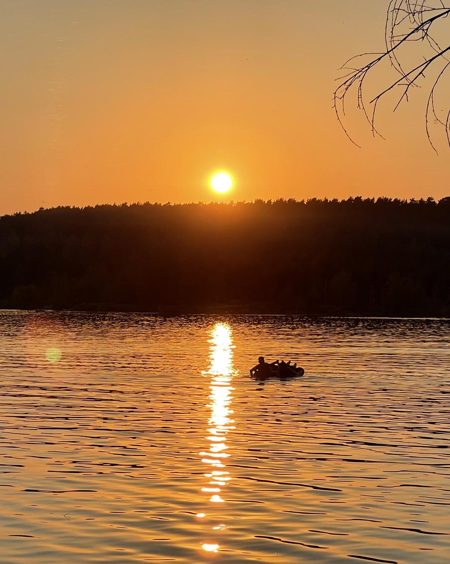 В ГКУ МО "Мособлпожспас" рекомендовали не плавать на надувных матрасах