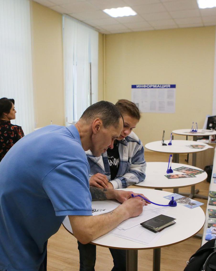 Будущие контрактники рассказали, что решение поехать в зону СВО приняли, потому что патриоты своей страны