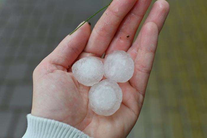 В Туапсинском районе Кубани прошёл ливень с крупным градом