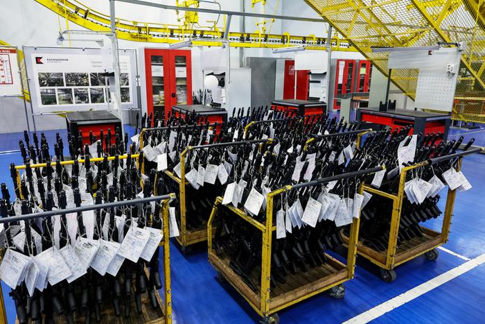 Посол России в Венесуэле предположил, когда "Калашников" откроет завод