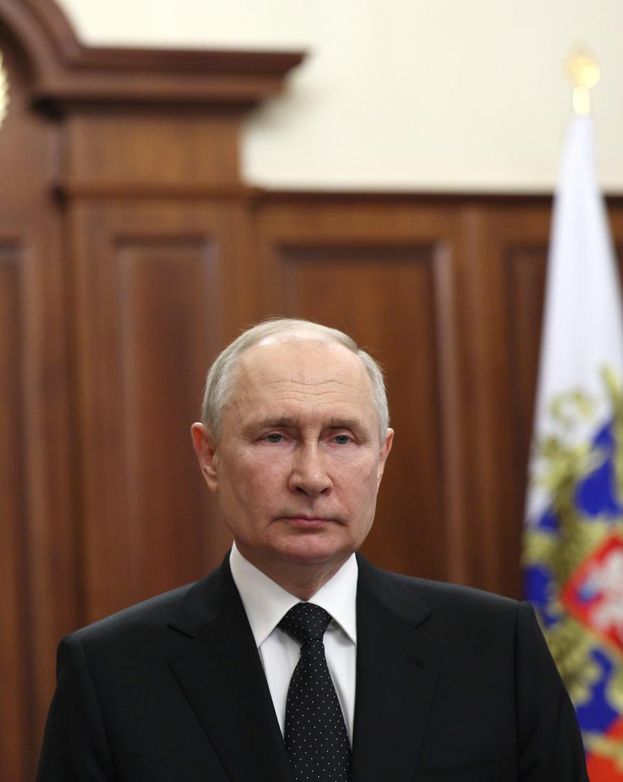 Владимир Путин заявил, что ЧВК "Вагнер" юридически не существует