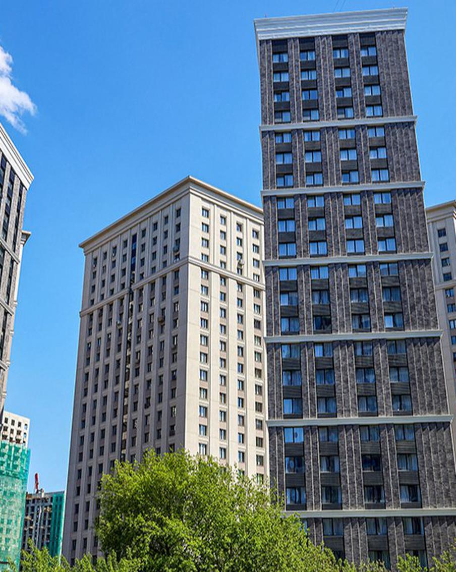 В городе развиваются новые районы, а их инфраструктура обеспечивает местных жителей работой