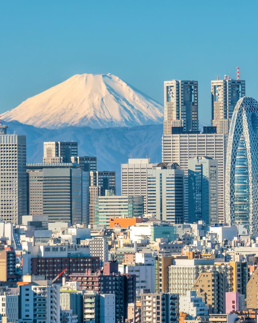 Япония хочет расширить запрет на экспорт автомобилей в Россию