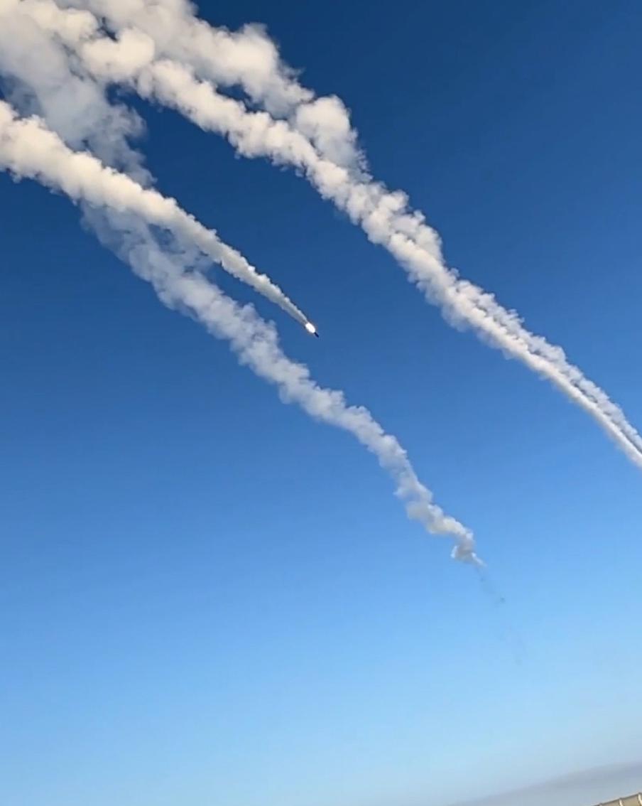 Российские войска нанесли удары возмездия за теракт на Крымском мосту