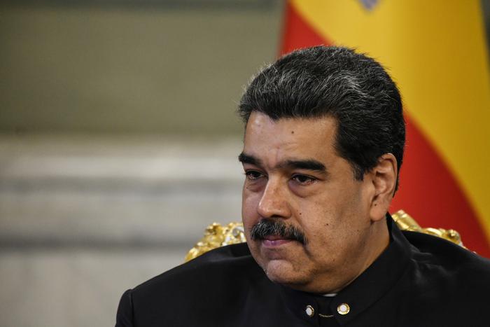 Лидер Венесуэлы приветствовал установку памятника Боливару в Москве