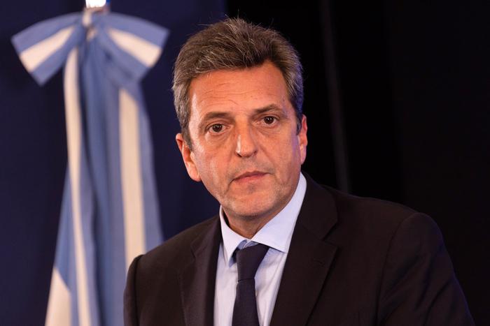 Аргентина заблокировала заход судна со сжиженным природным газом из России