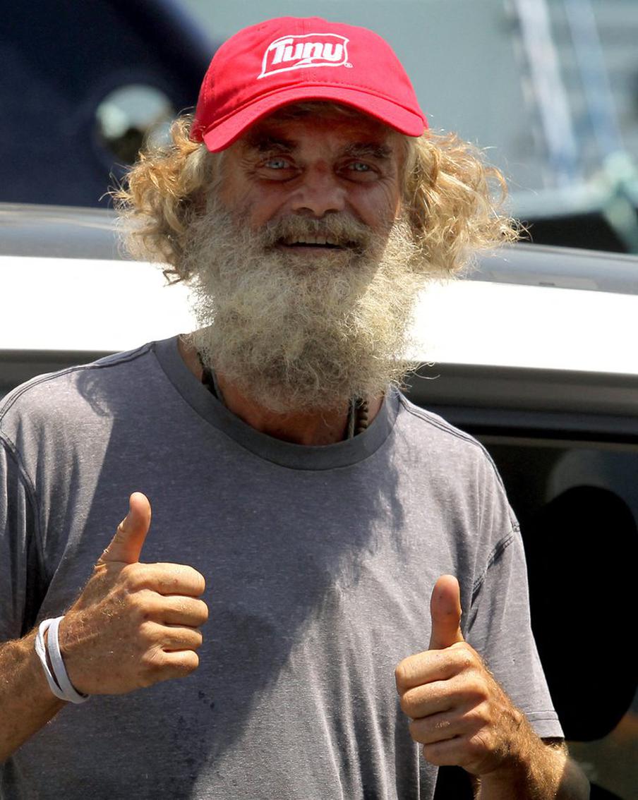 Люди способны выживать в самых нечеловеческих условиях: об этом говорят истории спасшихся в океане