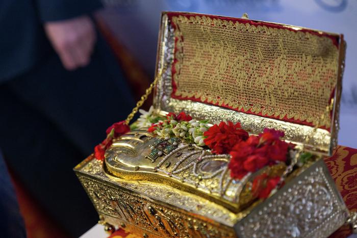 В Магадан доставили мощи Георгия Победоносца