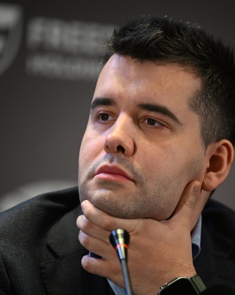 Шахматист Непомнящий отказался выступать за сборную России