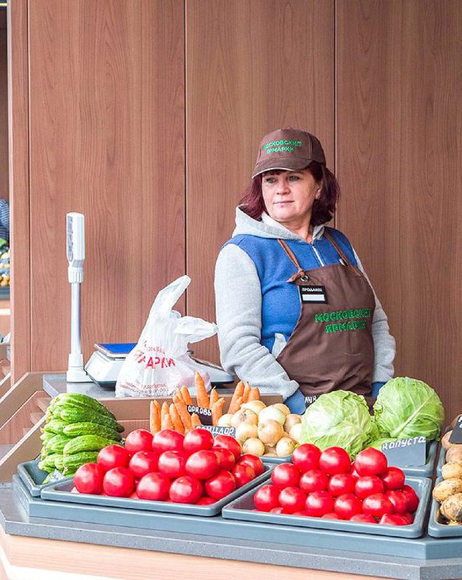 В День работников торговли Сергей Собянин пожелал им больше поводов для улыбок
