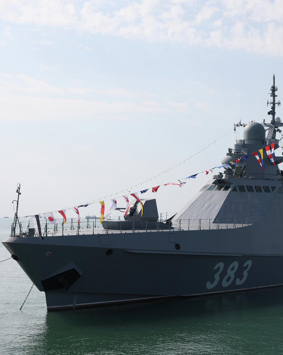 ВСУ пытались атаковать российский военный корабль в Чёрном море