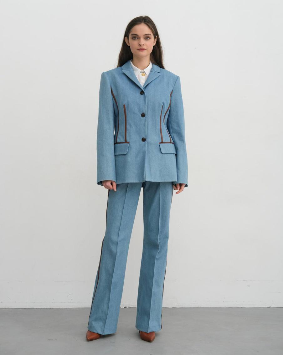 Костюм из денима со вставками Coshe (58 000 руб.)