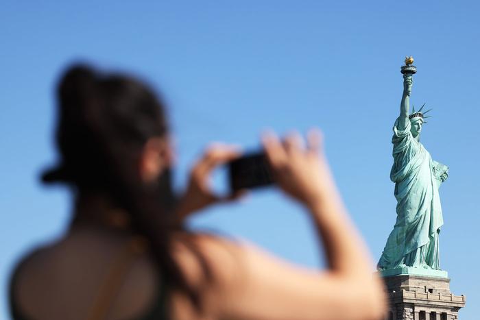 Россияне рассказали, в какие страны они боятся ехать больше всего