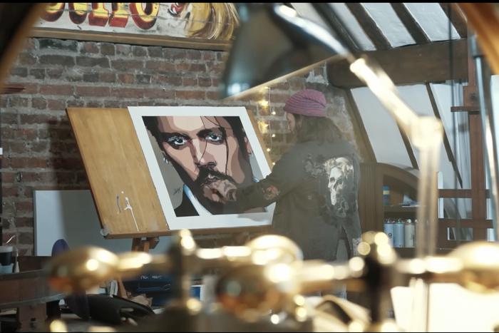 Творчество помогает звёздам во время разводов: Депп и Керри рисуют картины, Питт создаёт агрессивные скульптуры