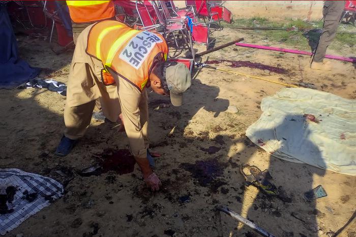 Пакистанская полиция назвала взрыв на политическом митинге терактом
