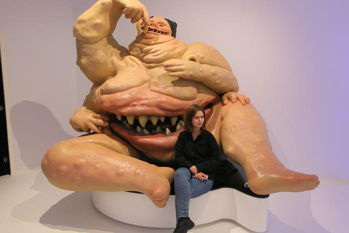 Metro изучило все экспонаты Музея вредных привычек и узнало у посетителей, как избавиться от зависимости