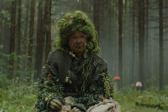 Олеся Железняк превратилась в Кикимору в новой семейной сказке "Баба Яга спасает мир"