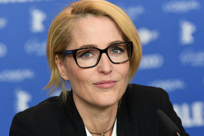 Джиллиан Андерсон увидела в зеркале не себя, а какого-то другого человека