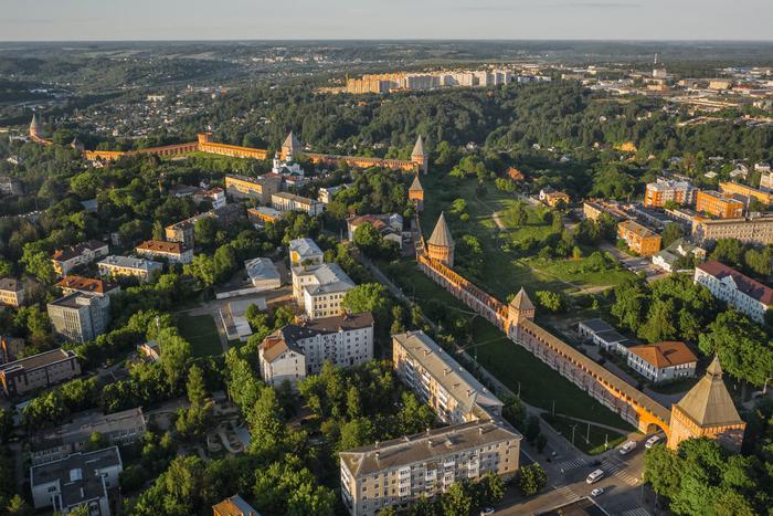 Около 12 тысяч жителей Смоленской области остались без света после урагана