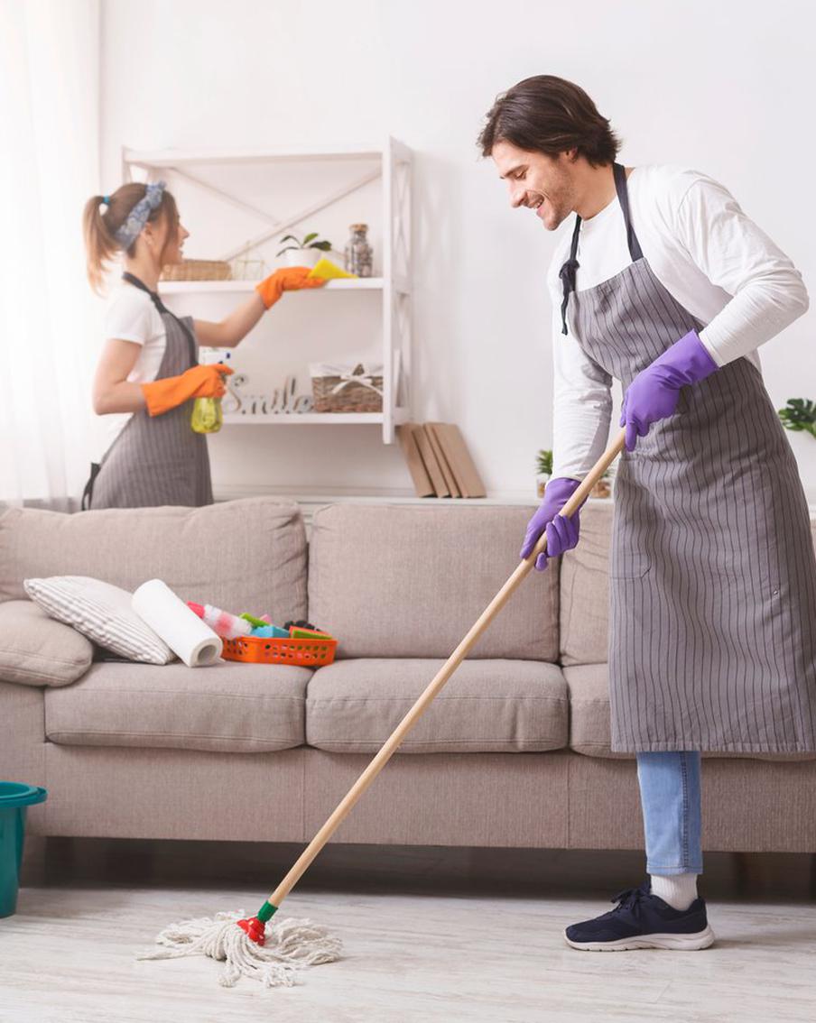 Мужчины часто не хотят делать ничего по дому. Как убедить их вам помочь?