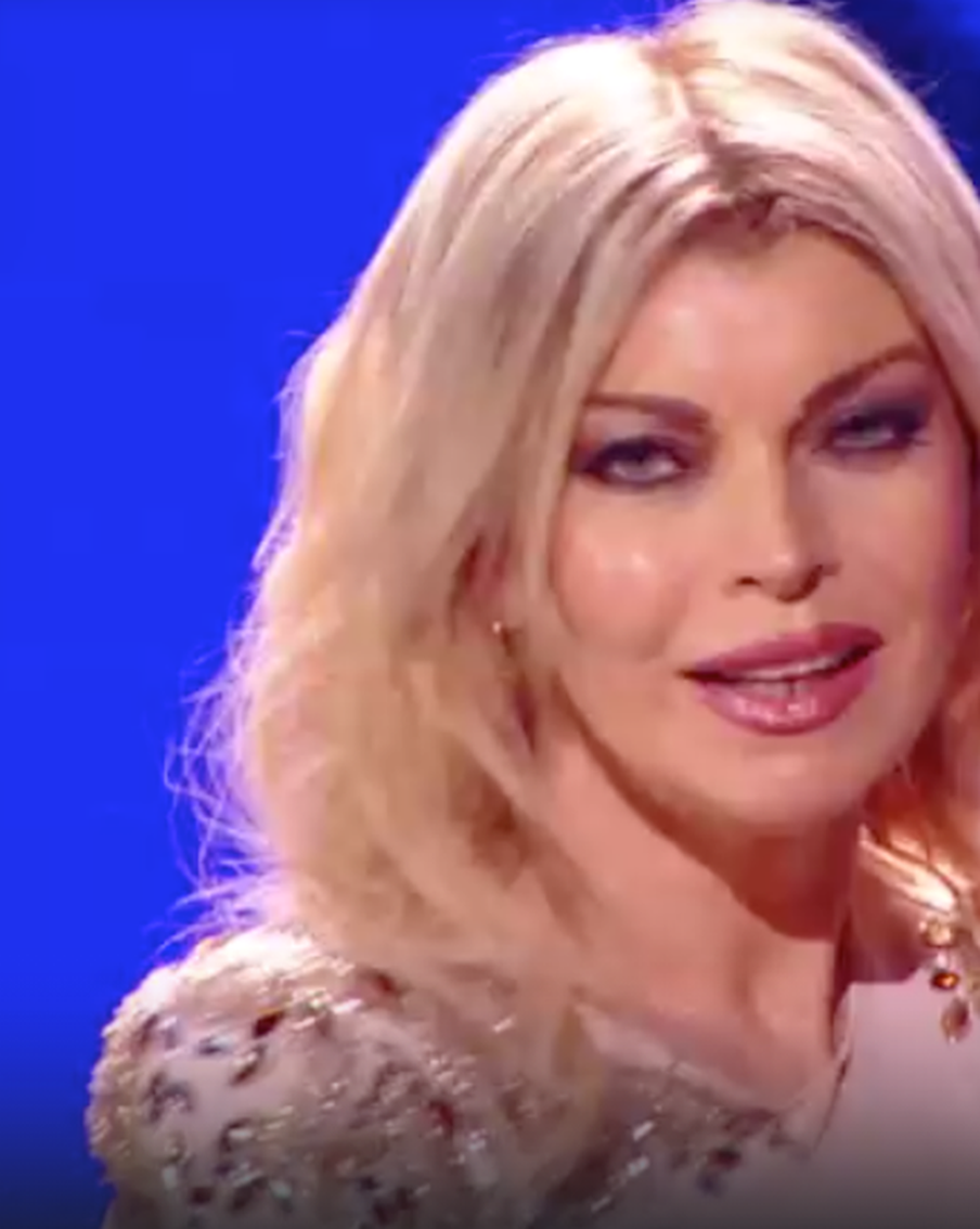 Лада Дэнс пересматривает свои взгляды на жизнь. Она хочет, чтобы её имя несло только позитив