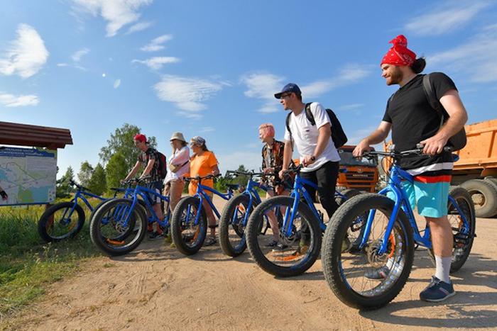 Здесь можно долго гнать велосипед, но рвать цветы – запрет! Metro рассказывает, куда можно отправиться ради велопрогулок