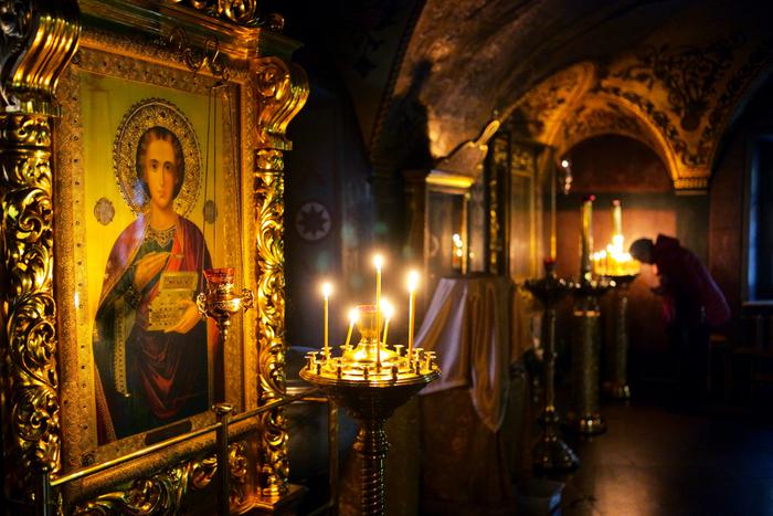 Православные по во всём мире почтили память великомученика и целителя Пантелеимона