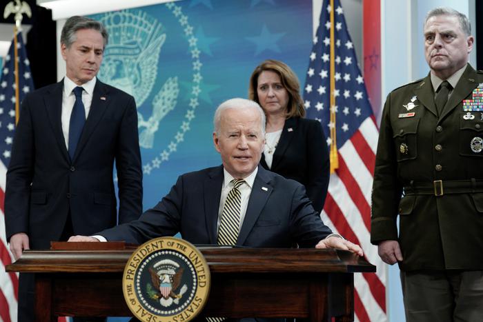 Зеленский недоволен медленным наступлением ВСУ, в Конгрессе США считают, что финансировать нужно свою страну: хроника очередных событий украинского кризиса