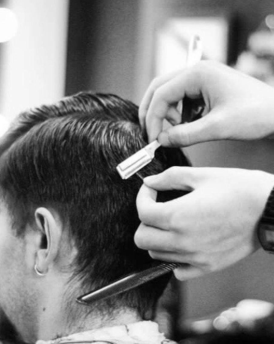 Брадобрей – о неприятных сторонах своей профессии. Оказывается, изнанка эстетики скрывает много неизвестных нюансов