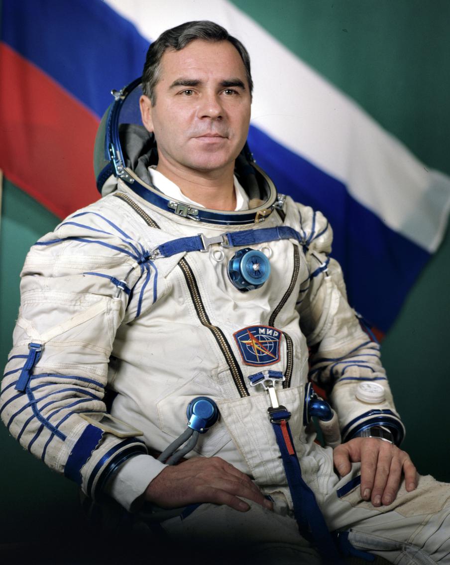 Умер советский и российский космонавт Александр Викторенко