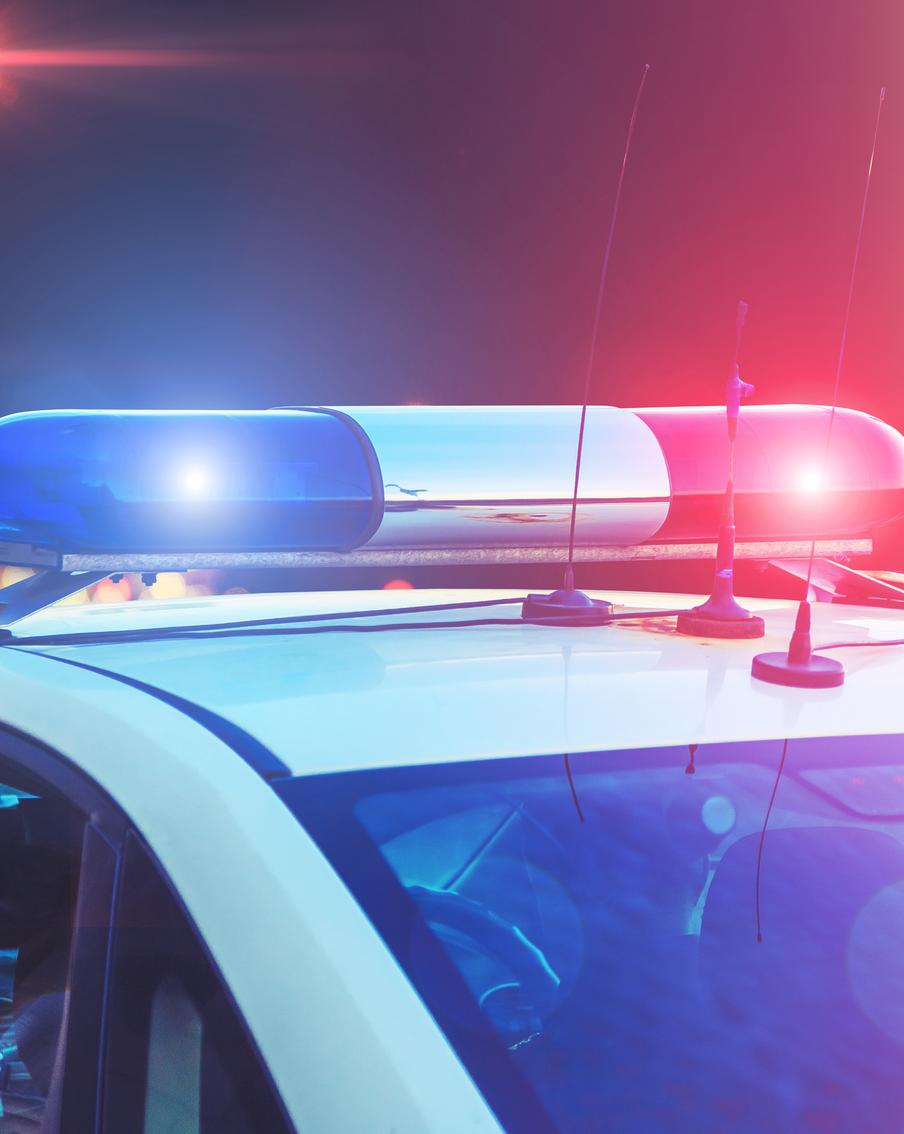 Челябинская школьница обвинила учителя в изнасиловании на кладбище