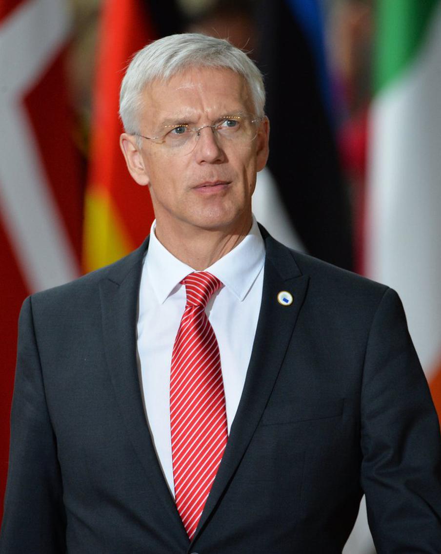 Премьер Латвии решил подать в отставку