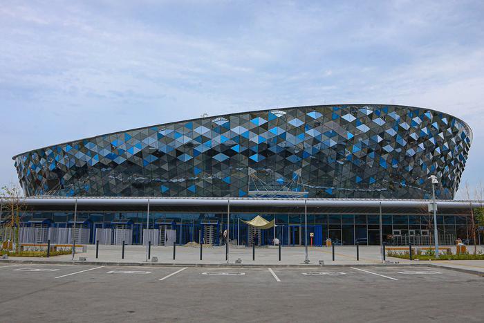 "Этот город достоин такой красоты": Третьяк и Злой Cнеговик открыли красавицу-арену в Новосибирске