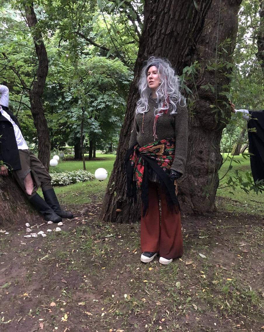 Послушать истории Изергиль и подержать сердце Данко: в Парке Горького проводят иммерсивный спектакль