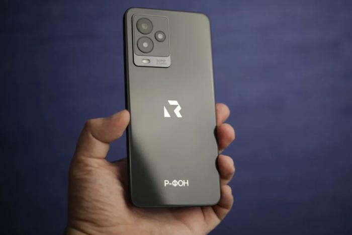 Российский смартфон Р-ФОН представили общественности