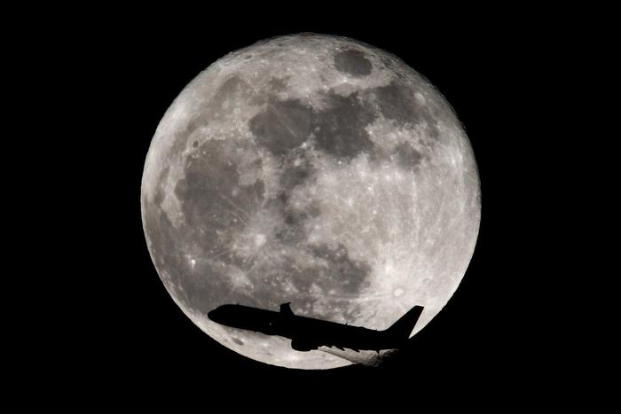 Эксперт рассказал, почему крушение "Луны-25" стало серьёзным ударом по лунной программе