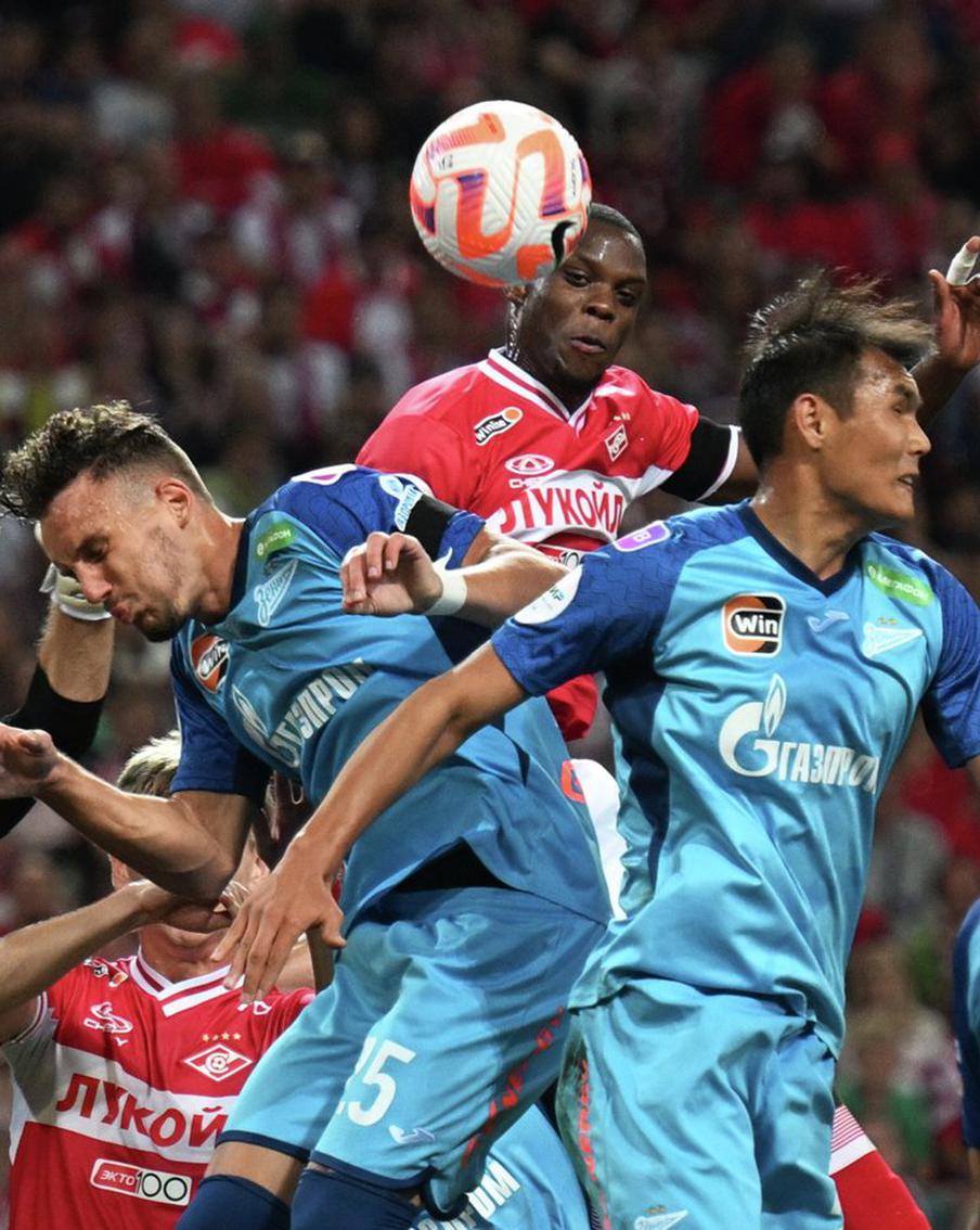 "Зенит" победил "Спартак" в матче пятого тура РПЛ