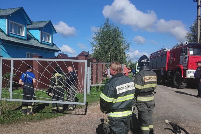 При падении обломков беспилотника в Подмосковье пострадало два человека