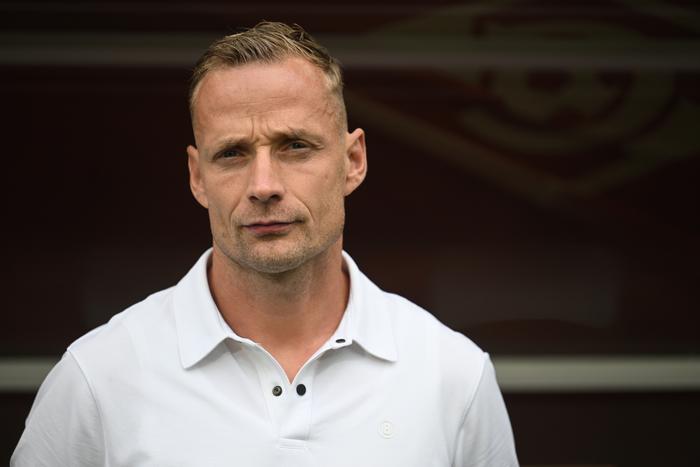 Главный тренер "Оренбурга" Иржи Ярошик покинул клуб по семейным обстоятельствам