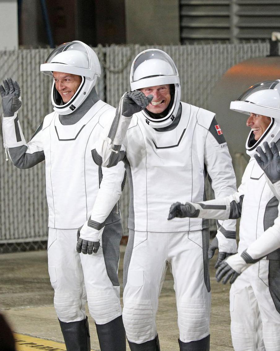 Российский космонавт взлетел на ракете Falcon 9 с космодрома в США