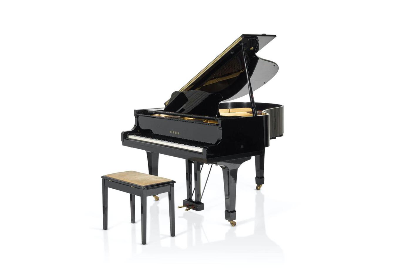 Фортепиано певца.