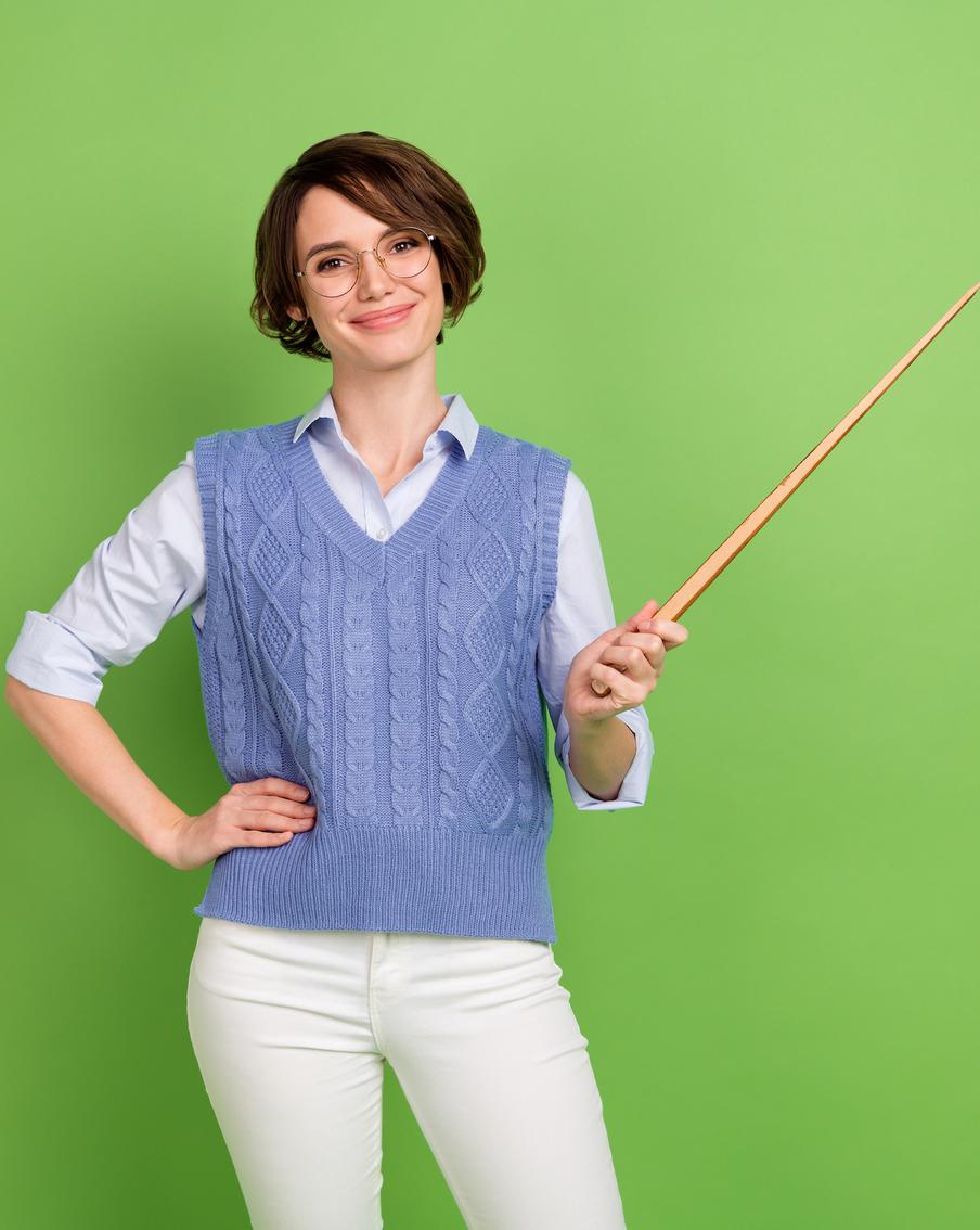 Как одеться молодой учительнице, чтобы выглядеть стильно и не выходить за рамки дресс-кода