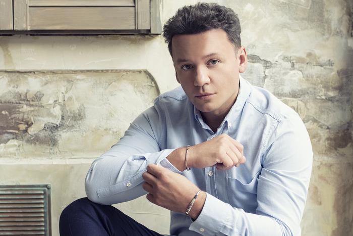 "У любого уважающего себя мальчика есть  шрамы". Александр Олешко заполнил анкету Metro