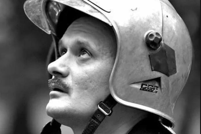 Герой России не выключал рацию даже по ночам. Каким был легендарный тушила